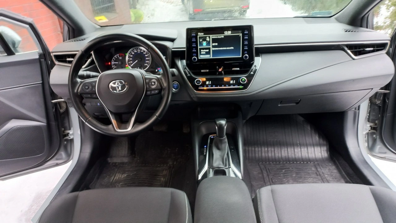 Toyota Corolla - Zdjęcie 32