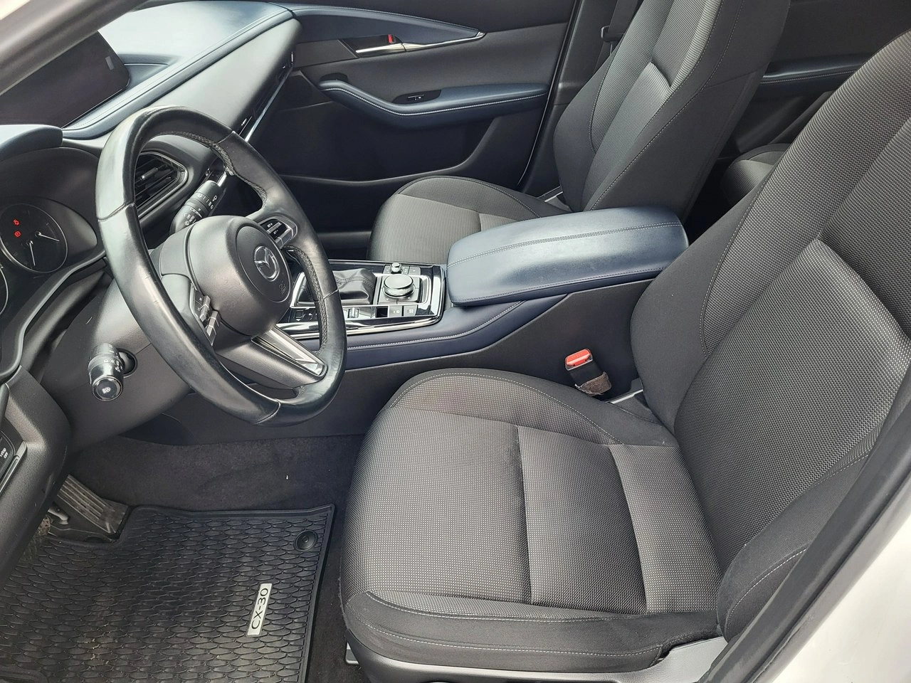 Mazda CX-30 - Zdjęcie 9