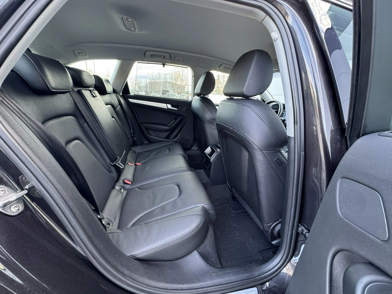 Audi A4 - Zdjęcie 31