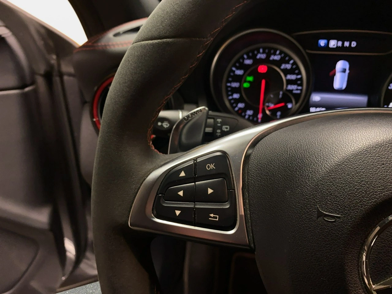 Mercedes CLA 45 AMG - Zdjęcie 20