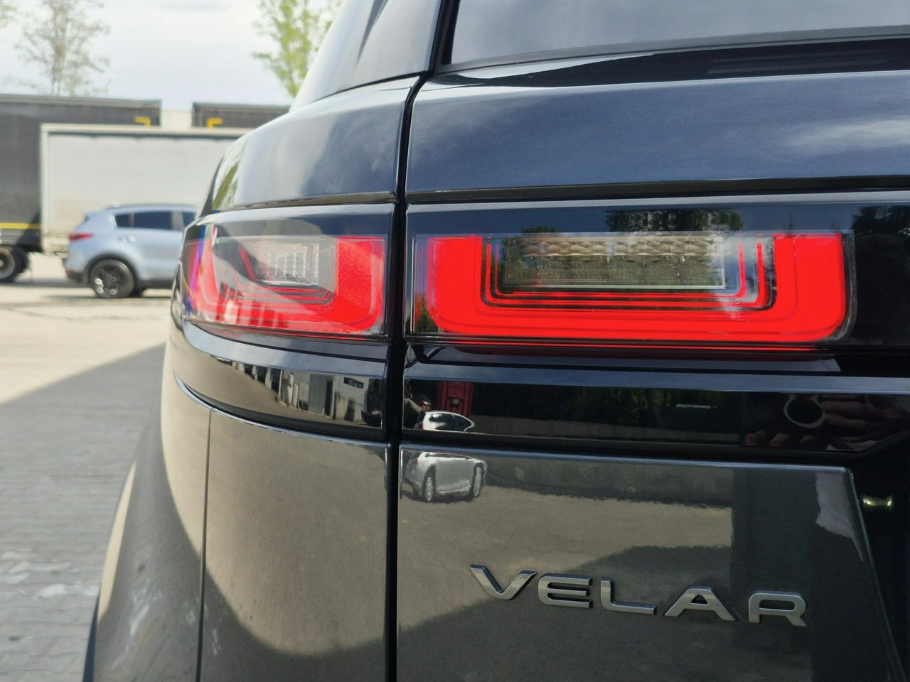 Land Rover Range Rover Velar - Zdjęcie 13