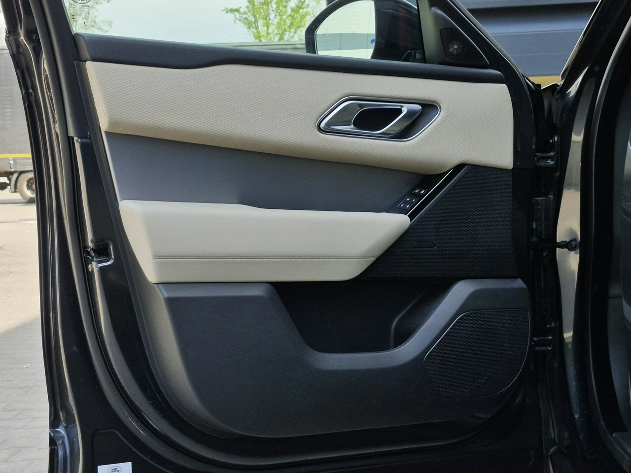 Land Rover Range Rover Velar - Zdjęcie 16