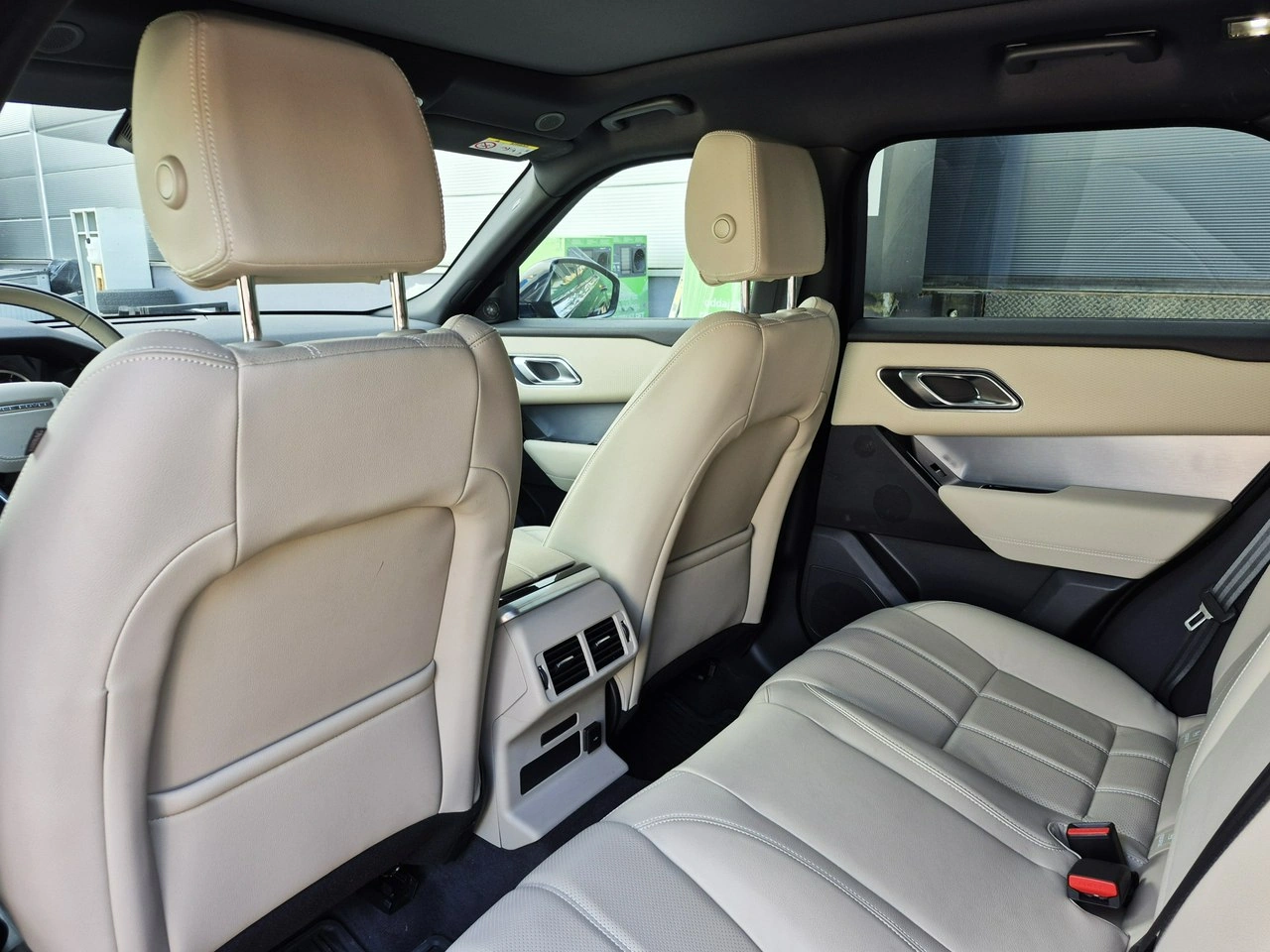 Land Rover Range Rover Velar - Zdjęcie 22