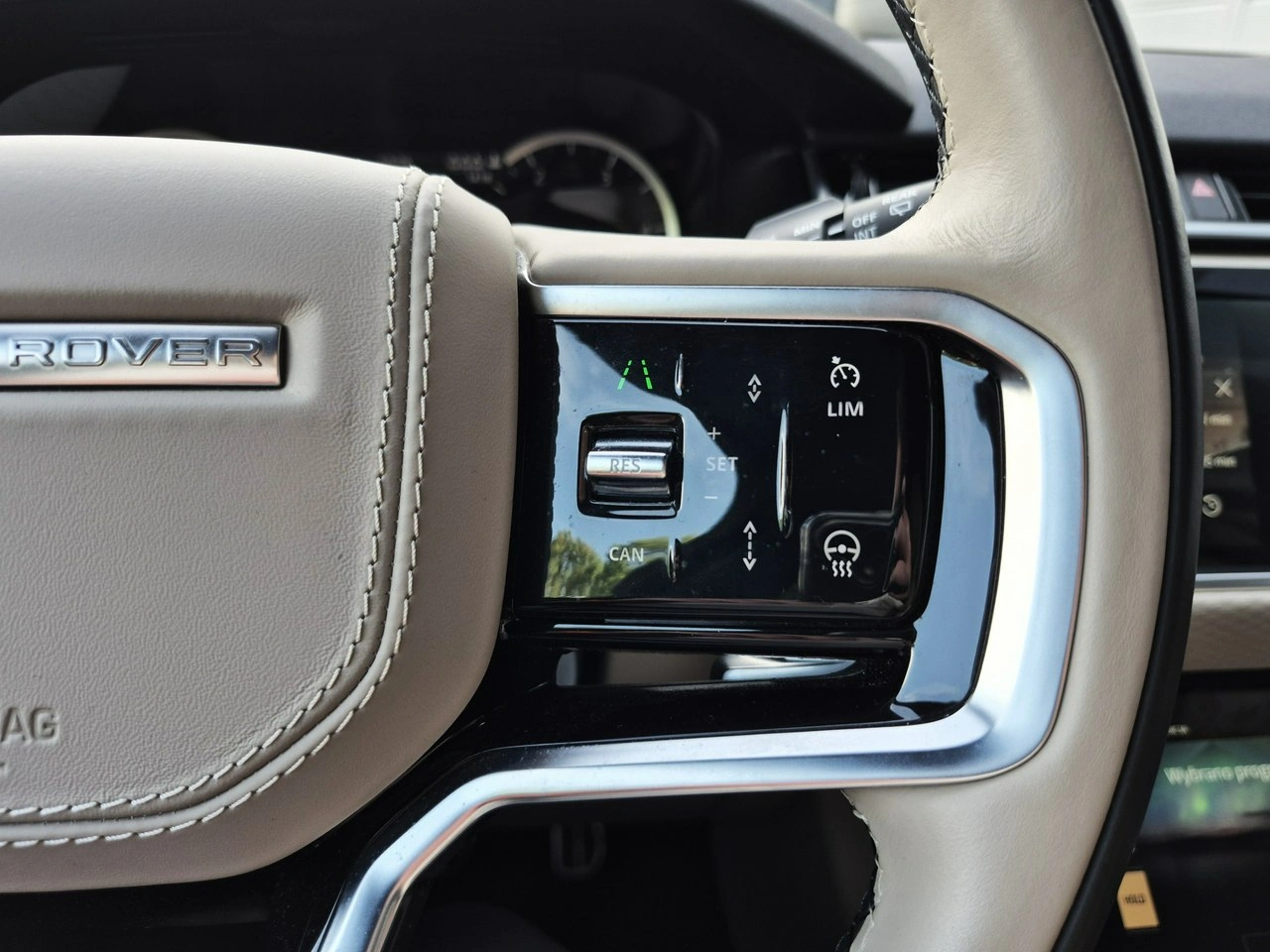 Land Rover Range Rover Velar - Zdjęcie 29