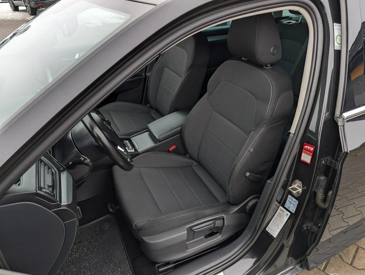 Skoda Superb - Zdjęcie 16