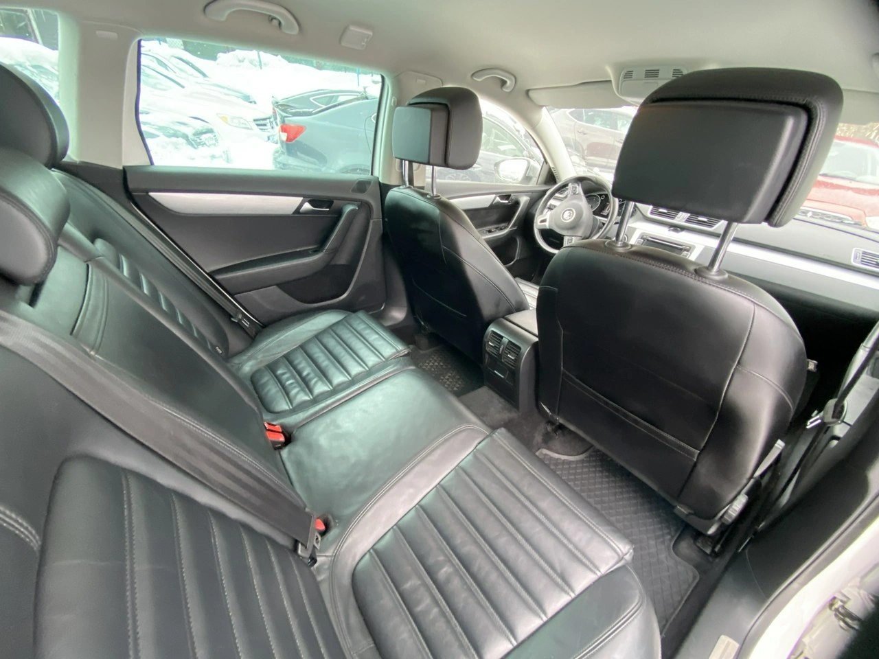 Volkswagen Passat Alltrack - Zdjęcie 22