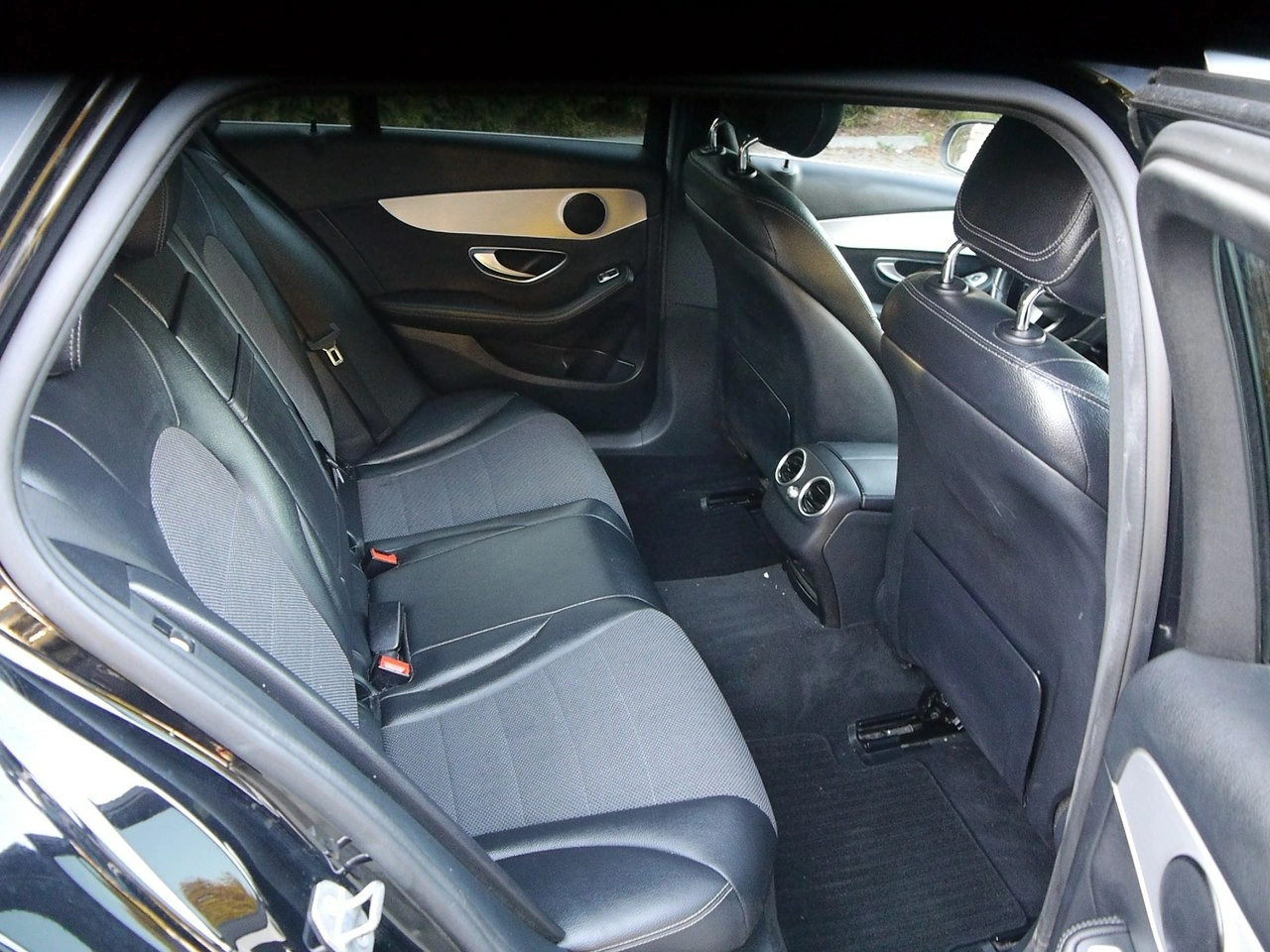 Mercedes C 180 - Zdjęcie 24