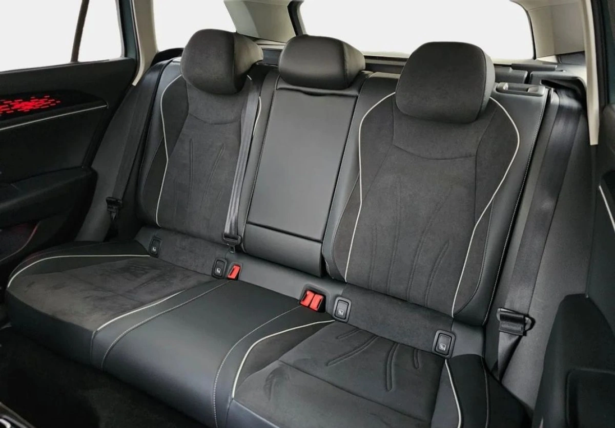 Volkswagen Passat Variant - Zdjęcie 5