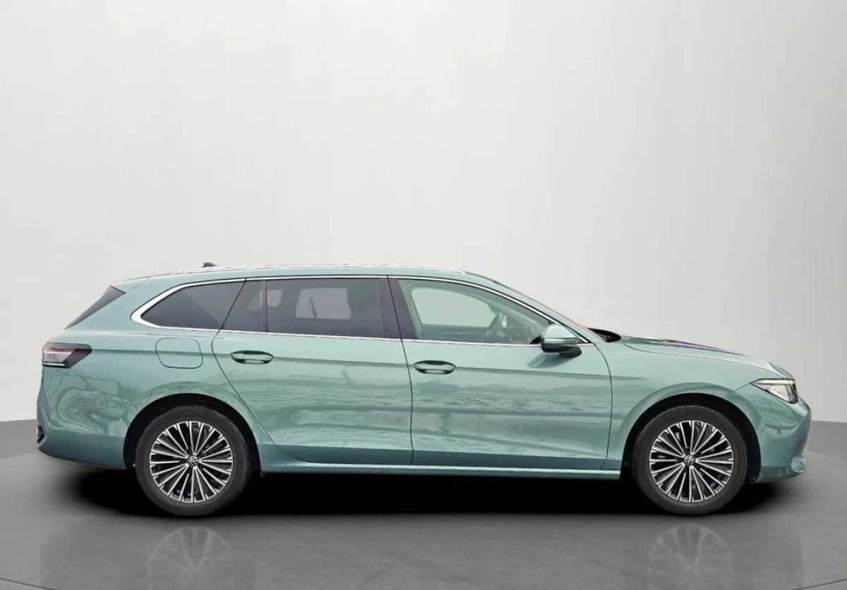 Volkswagen Passat Variant - Zdjęcie 8