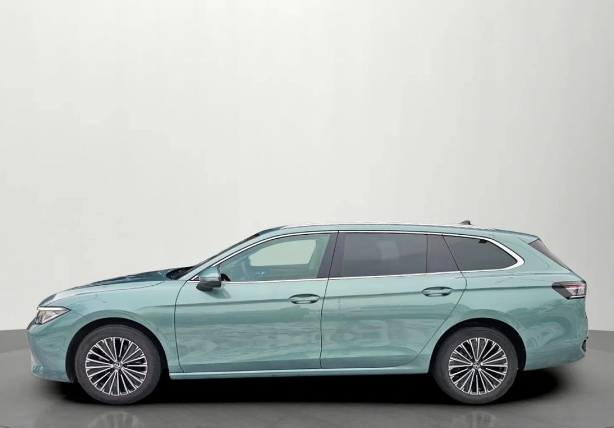 Volkswagen Passat Variant - Zdjęcie 12