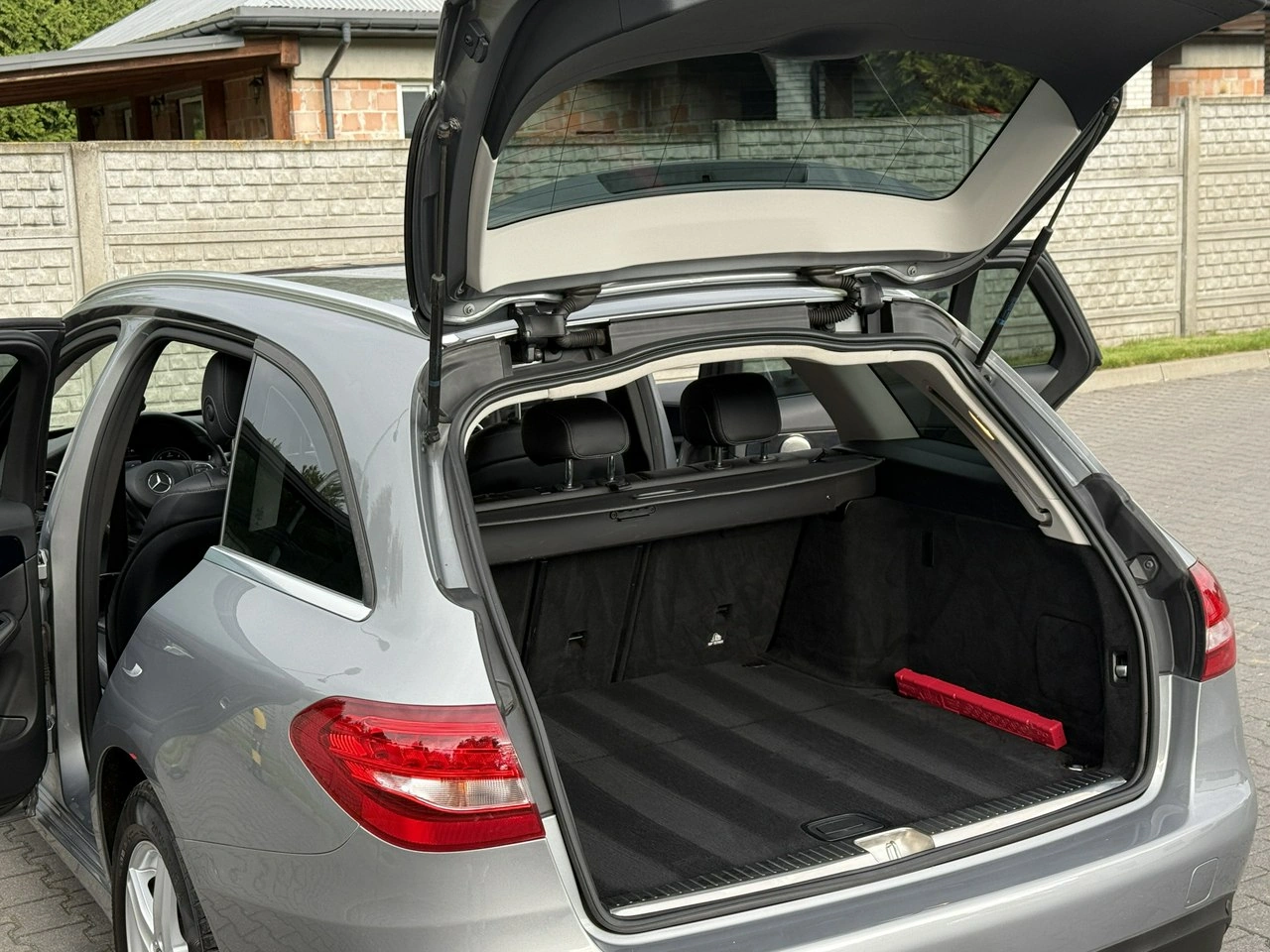 Mercedes C 200 - Zdjęcie 9