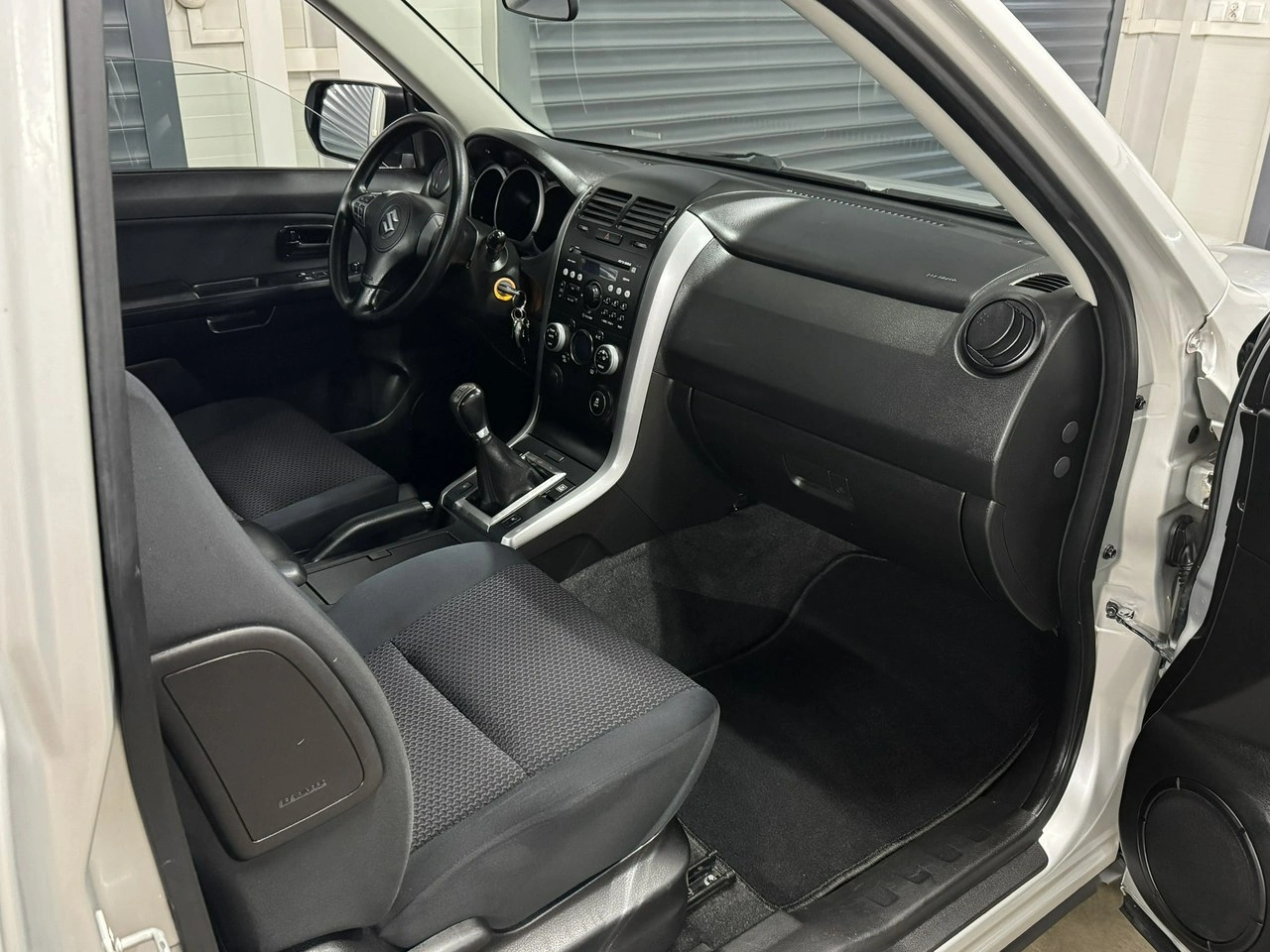 Suzuki Grand Vitara - Zdjęcie 16