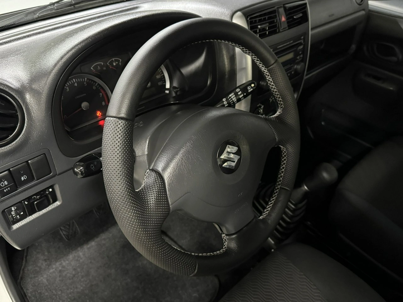 Suzuki Jimny - Zdjęcie 20