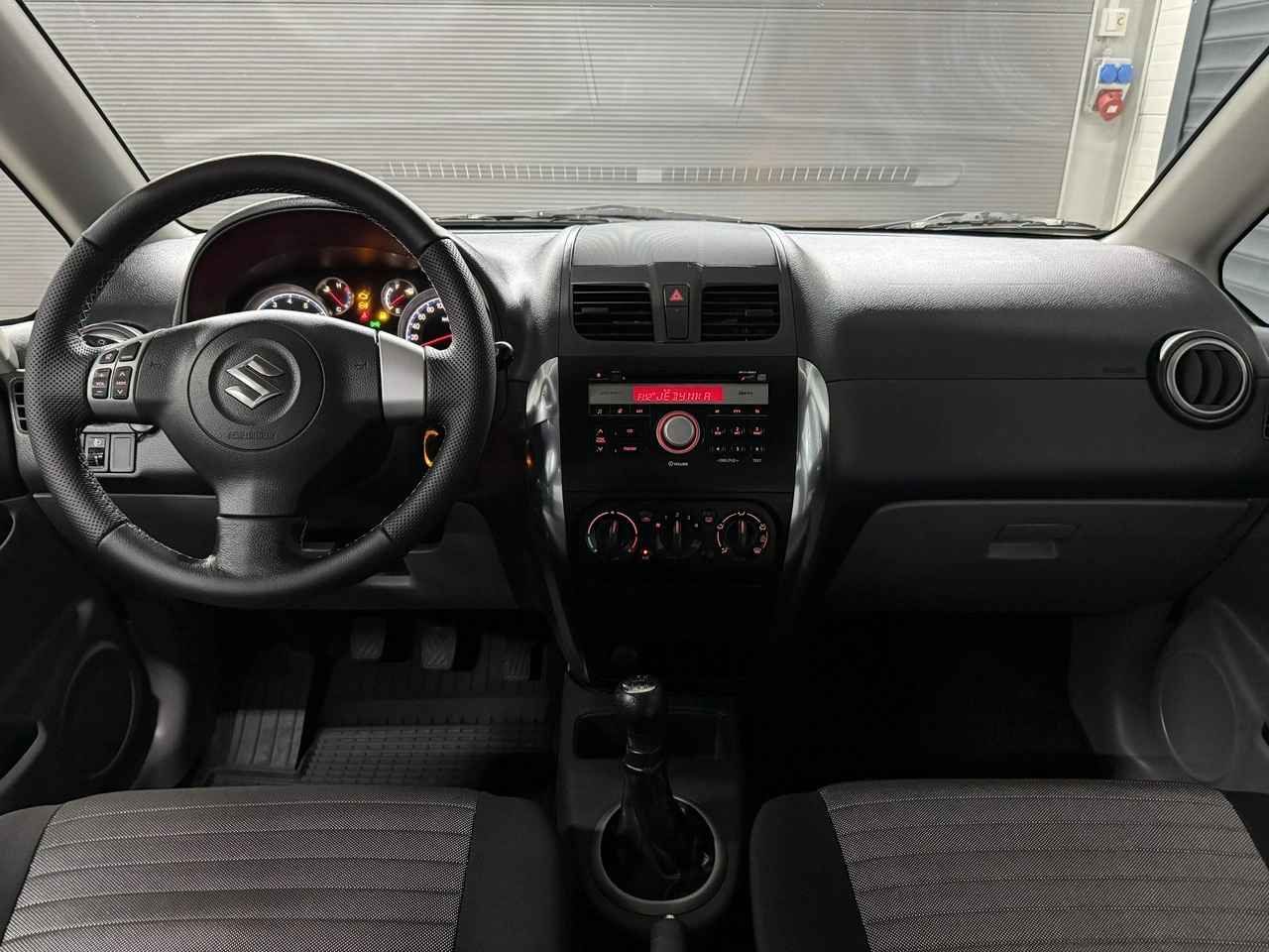 Suzuki SX4 - Zdjęcie 11