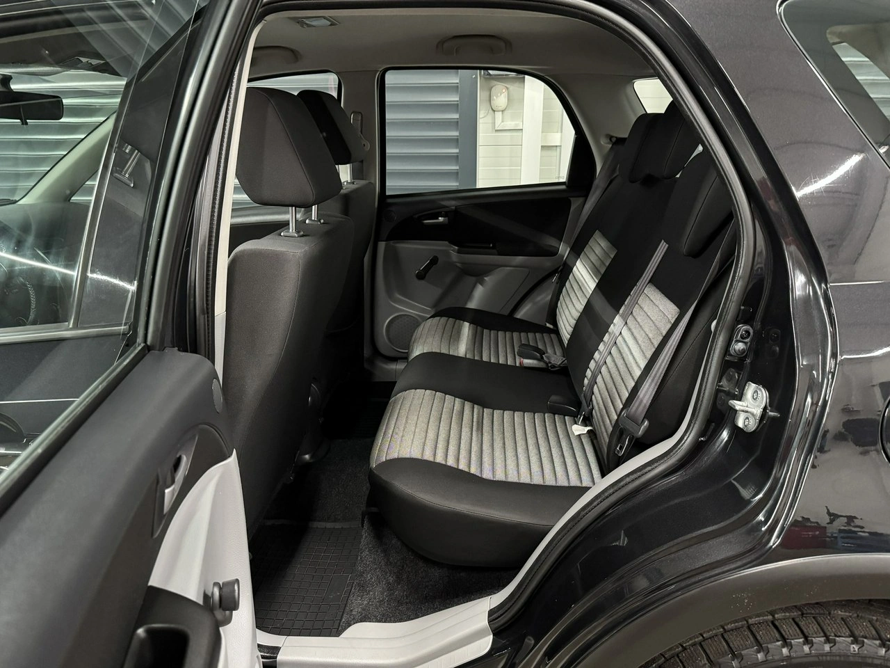 Suzuki SX4 - Zdjęcie 16