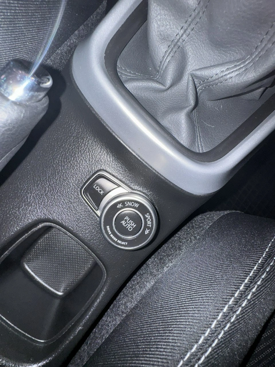 Suzuki SX4 S-Cross - Zdjęcie 23