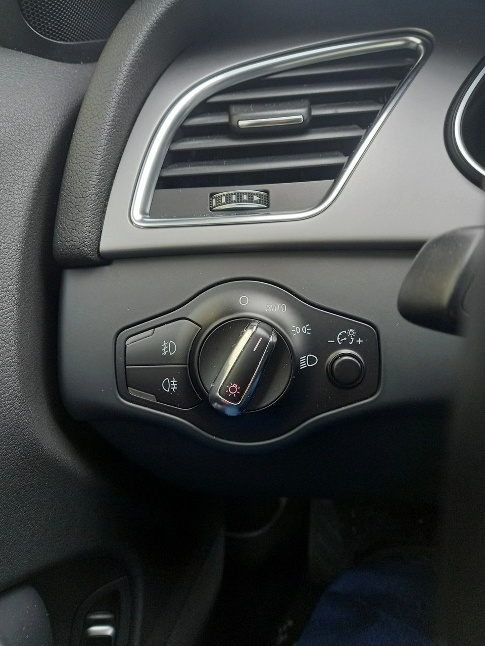 Audi A4 - Zdjęcie 36