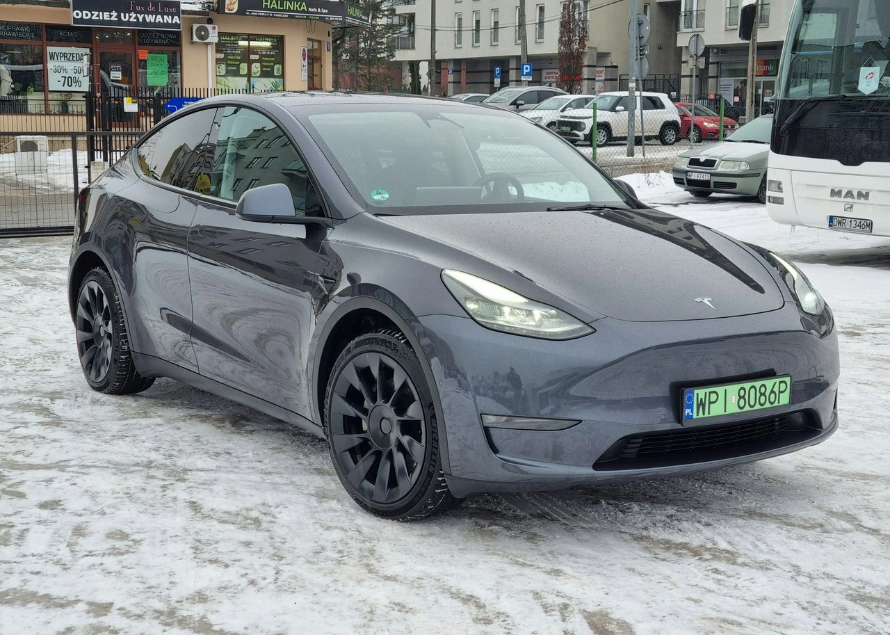 Tesla Y - Zdjęcie 6