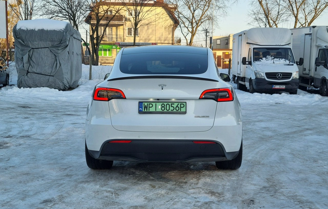 Tesla Y - Zdjęcie 3
