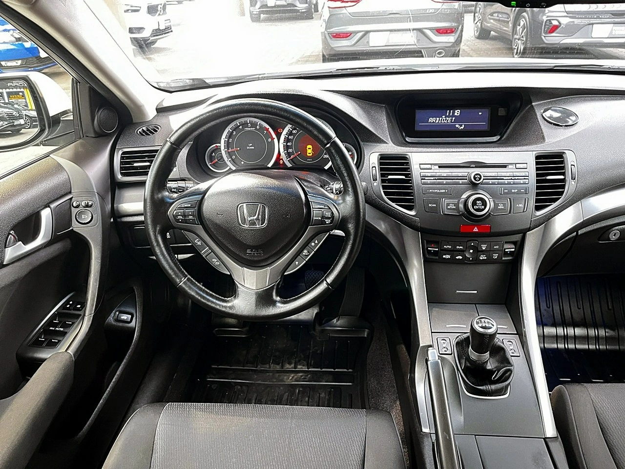 Honda Accord - Zdjęcie 14
