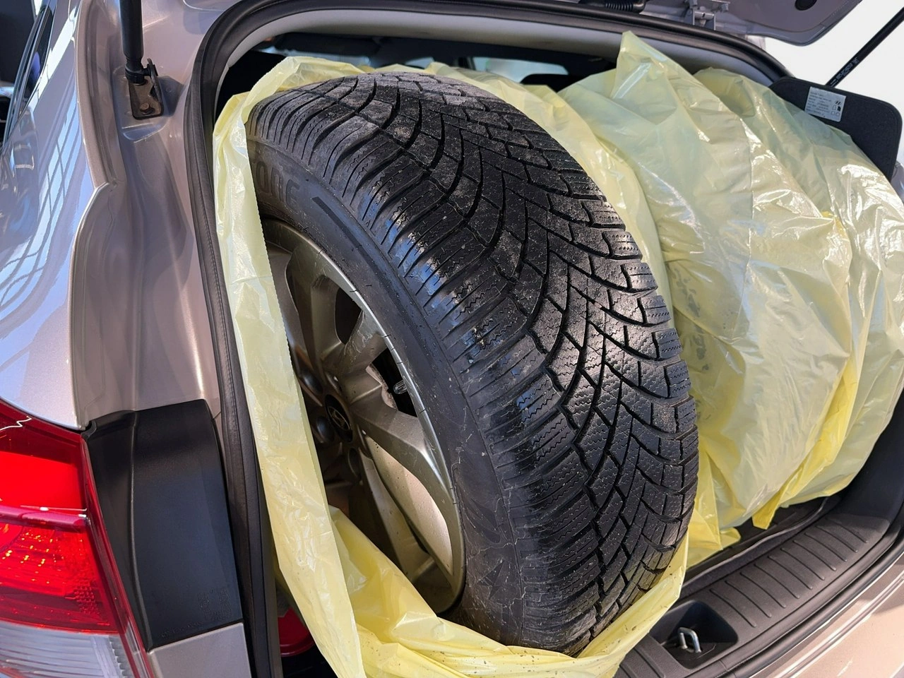 Hyundai Tucson - Zdjęcie 14