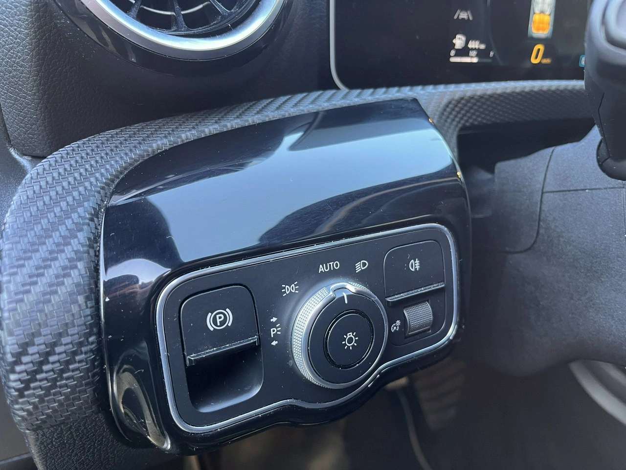 Mercedes CLA 180 - Zdjęcie 19