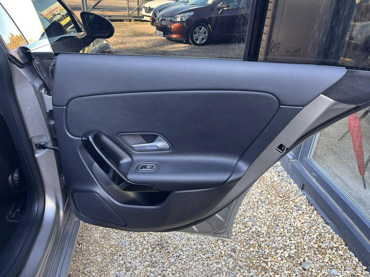 Mercedes CLA 180 - Zdjęcie 22