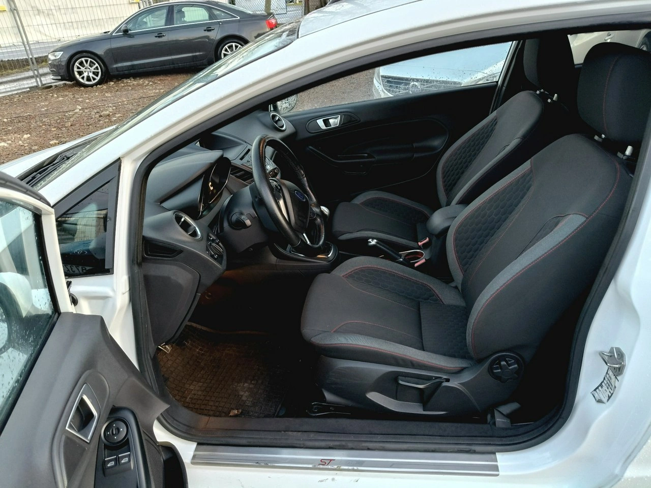 Ford Fiesta - Zdjęcie 9