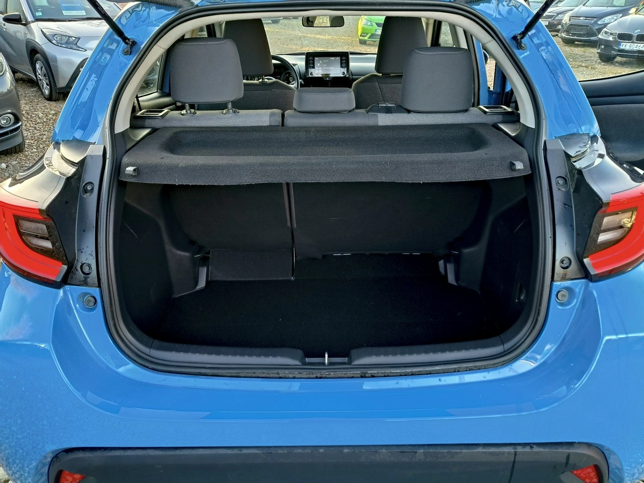 Toyota Yaris - Zdjęcie 9