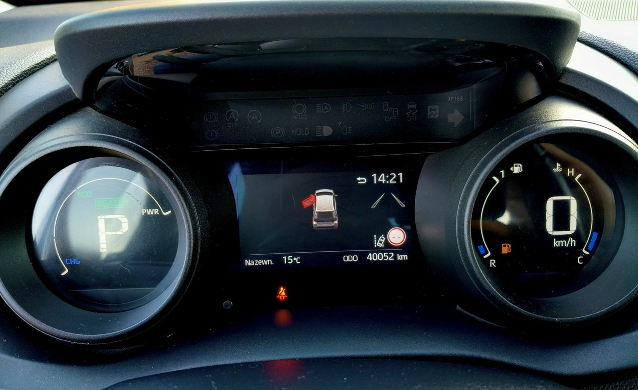 Toyota Yaris - Zdjęcie 15