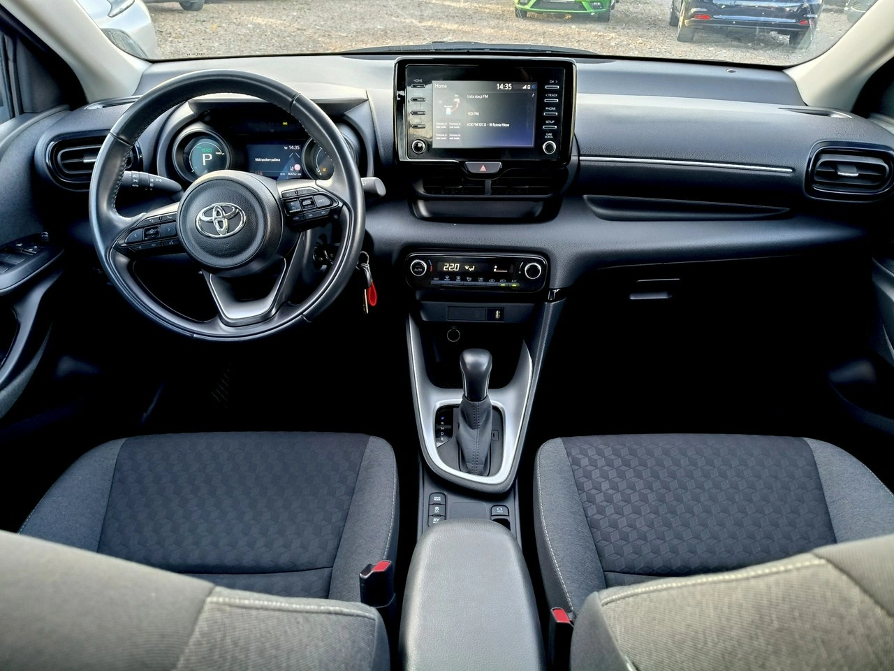 Toyota Yaris - Zdjęcie 7