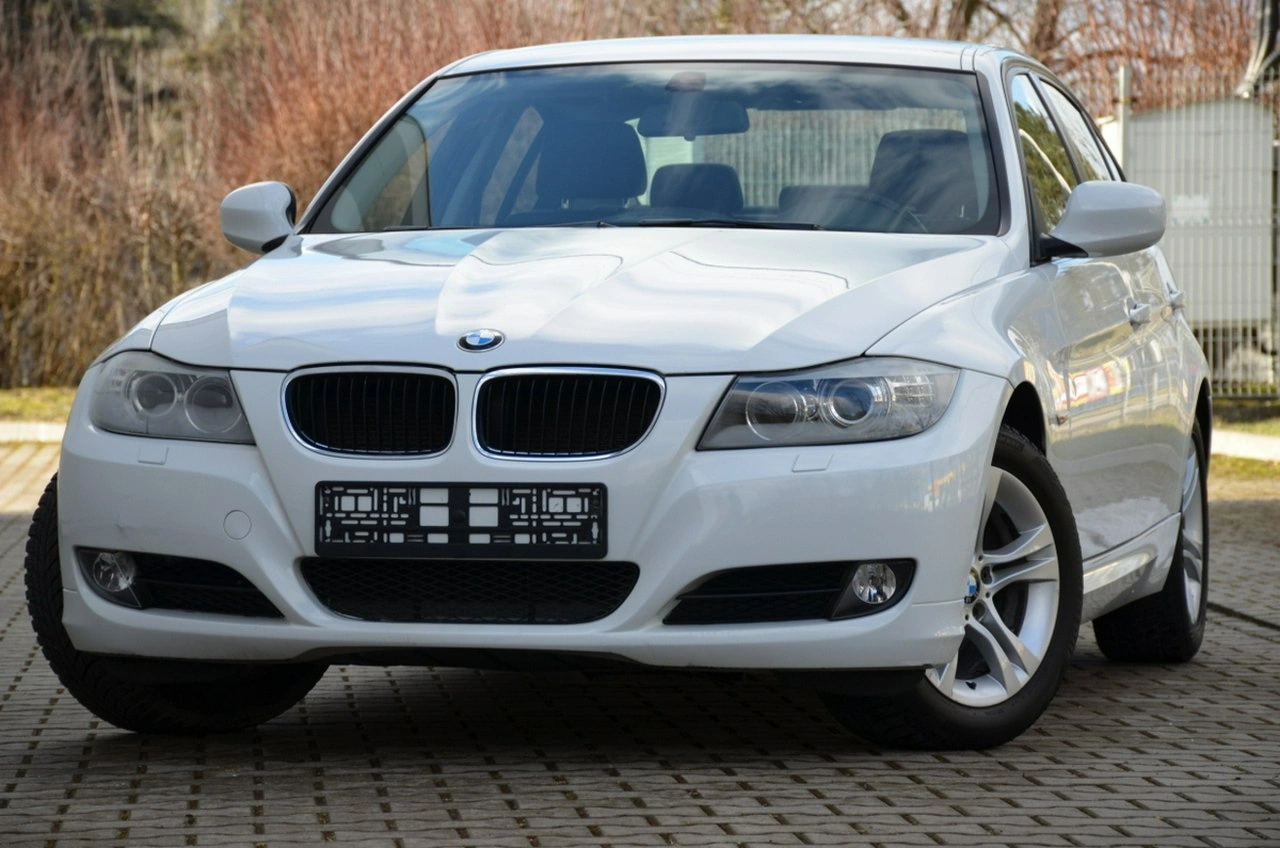BMW 318 - Główne zdjęcie