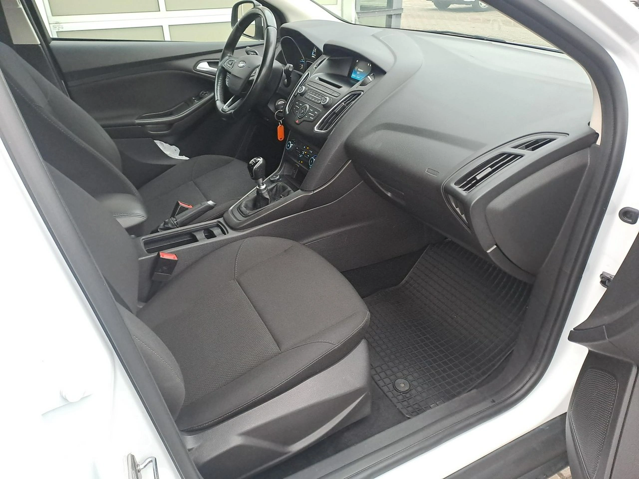 Ford Focus - Zdjęcie 12