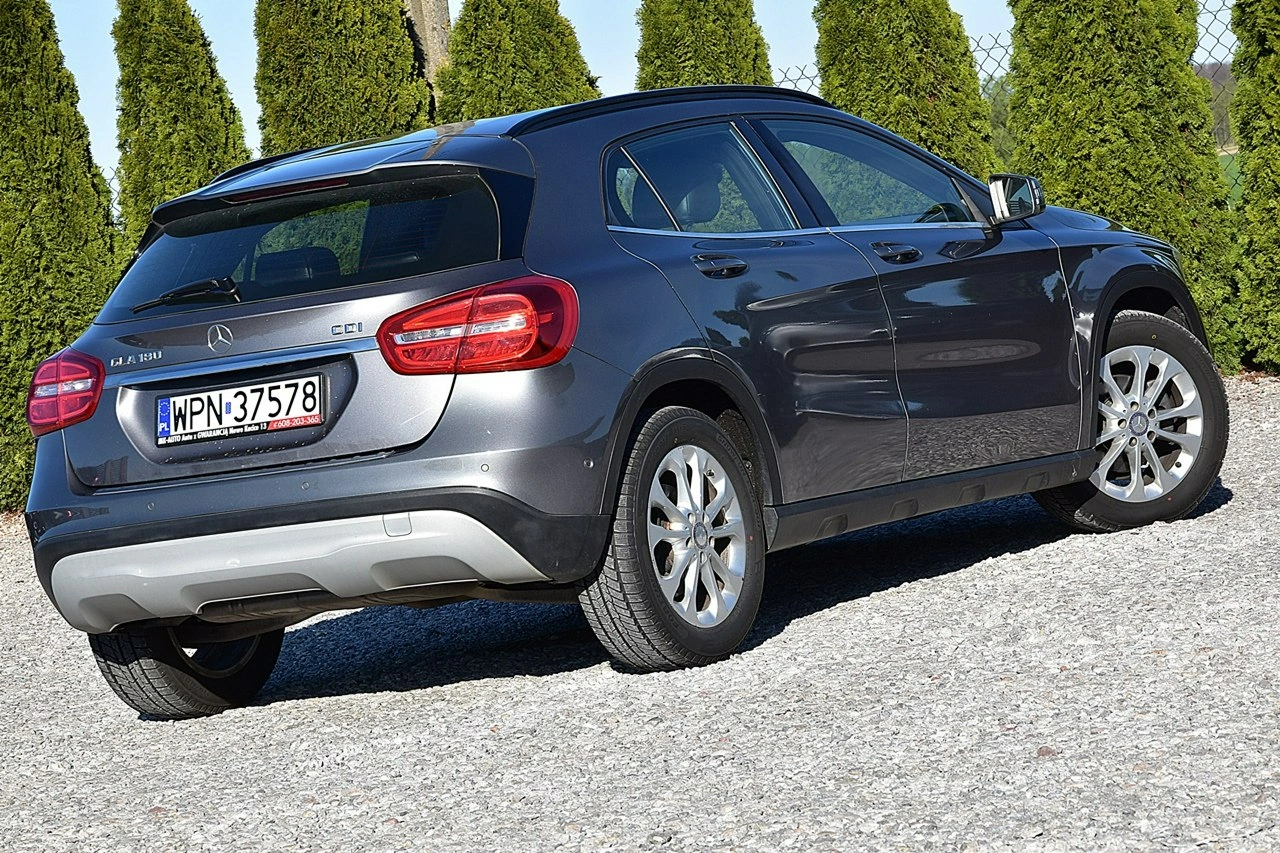 Mercedes GLA 180 - Zdjęcie 21