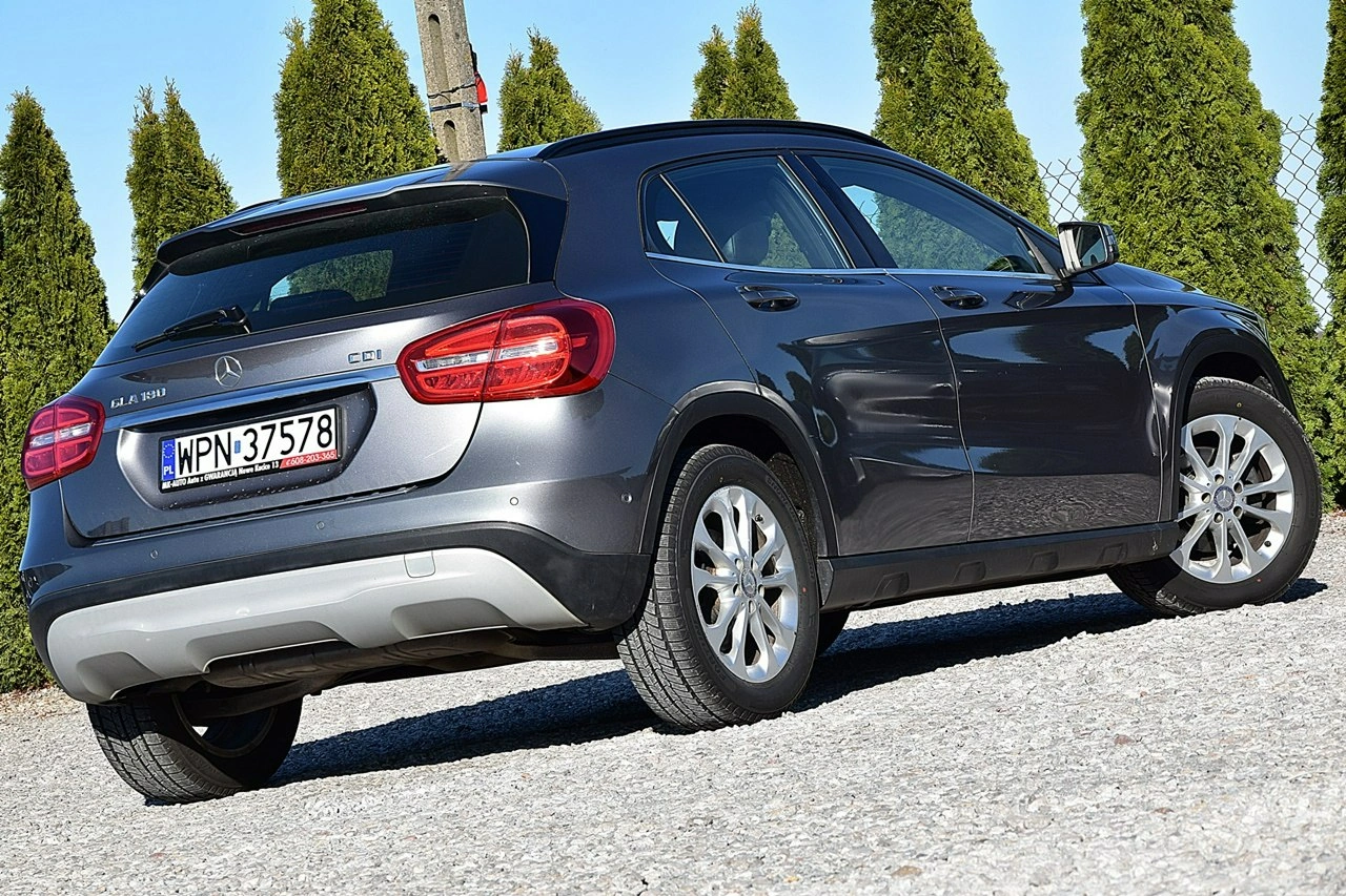 Mercedes GLA 180 - Zdjęcie 2