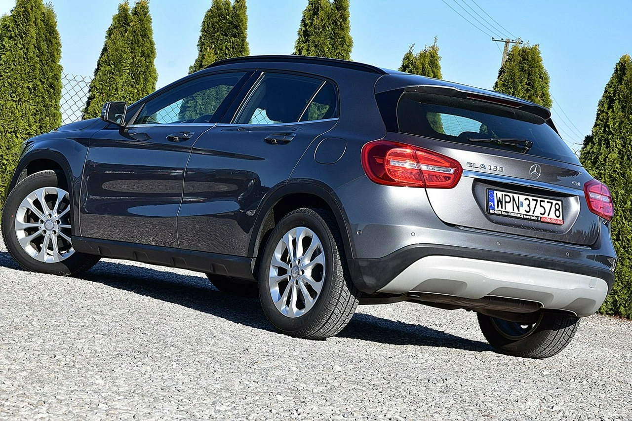 Mercedes GLA 180 - Zdjęcie 3