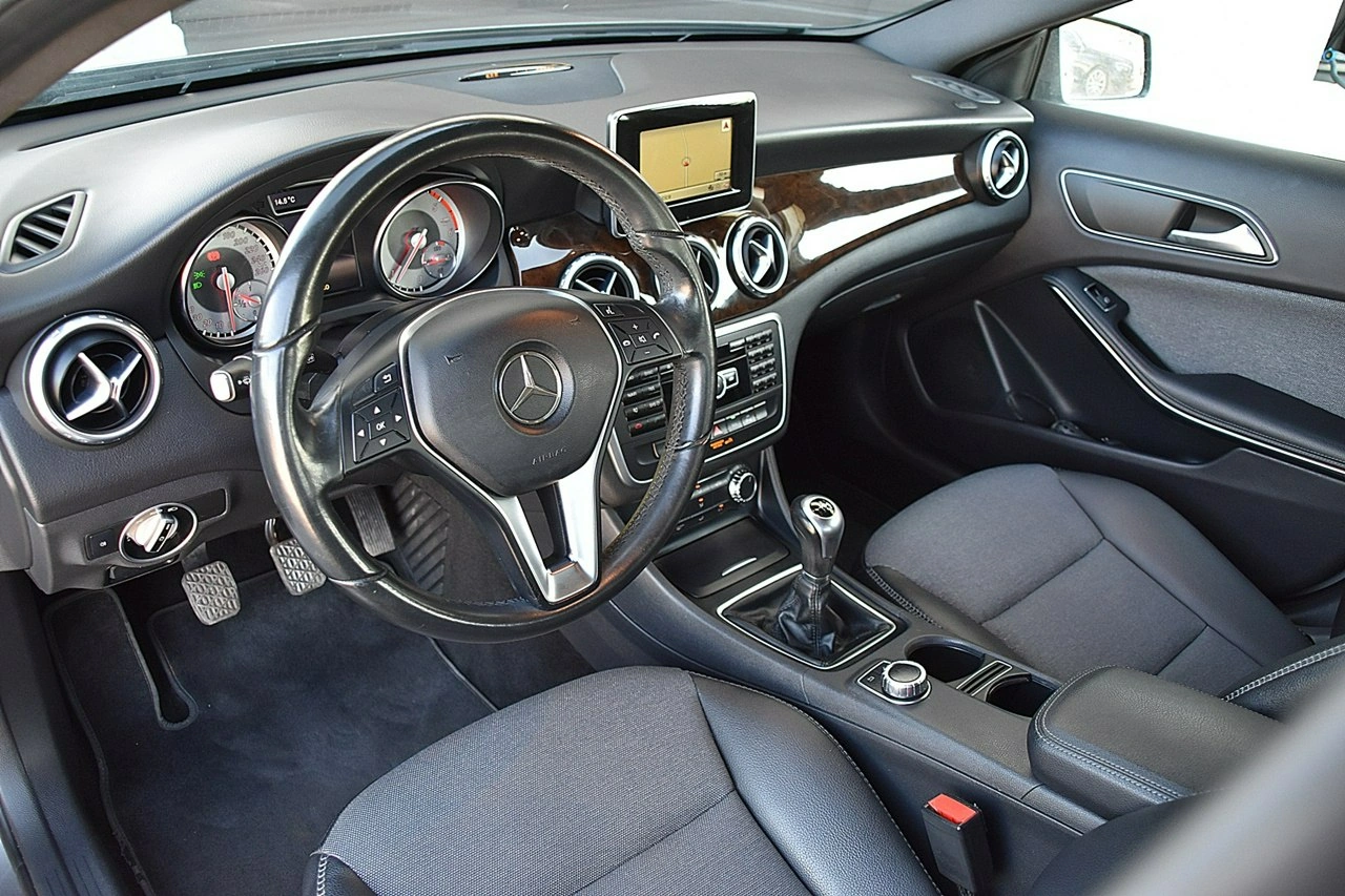 Mercedes GLA 180 - Zdjęcie 4