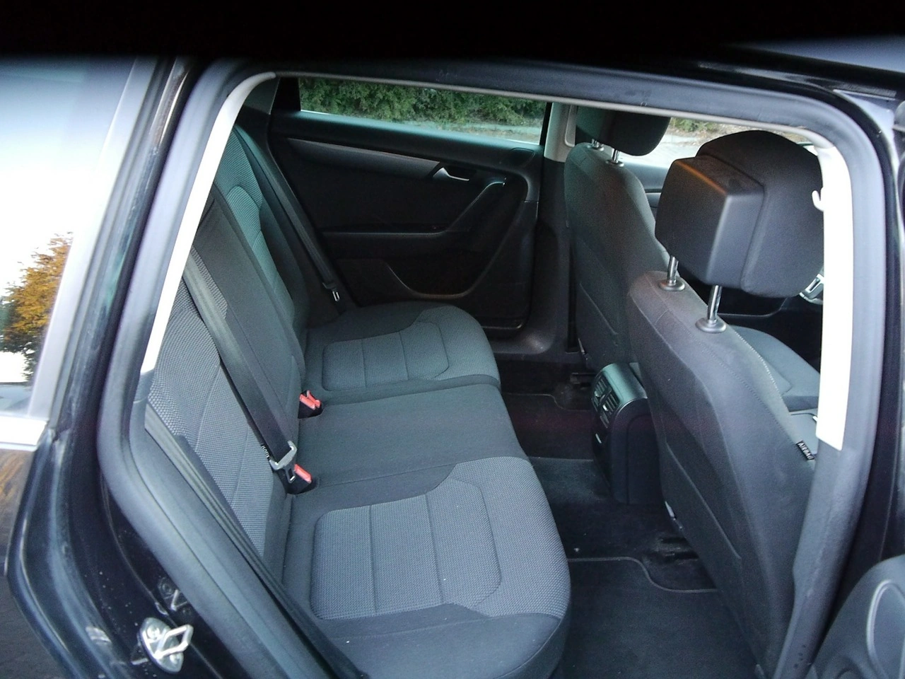 Volkswagen Passat - Zdjęcie 30
