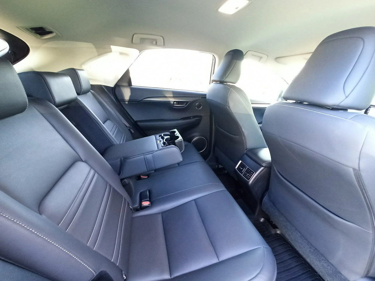 Lexus NX - Zdjęcie 12