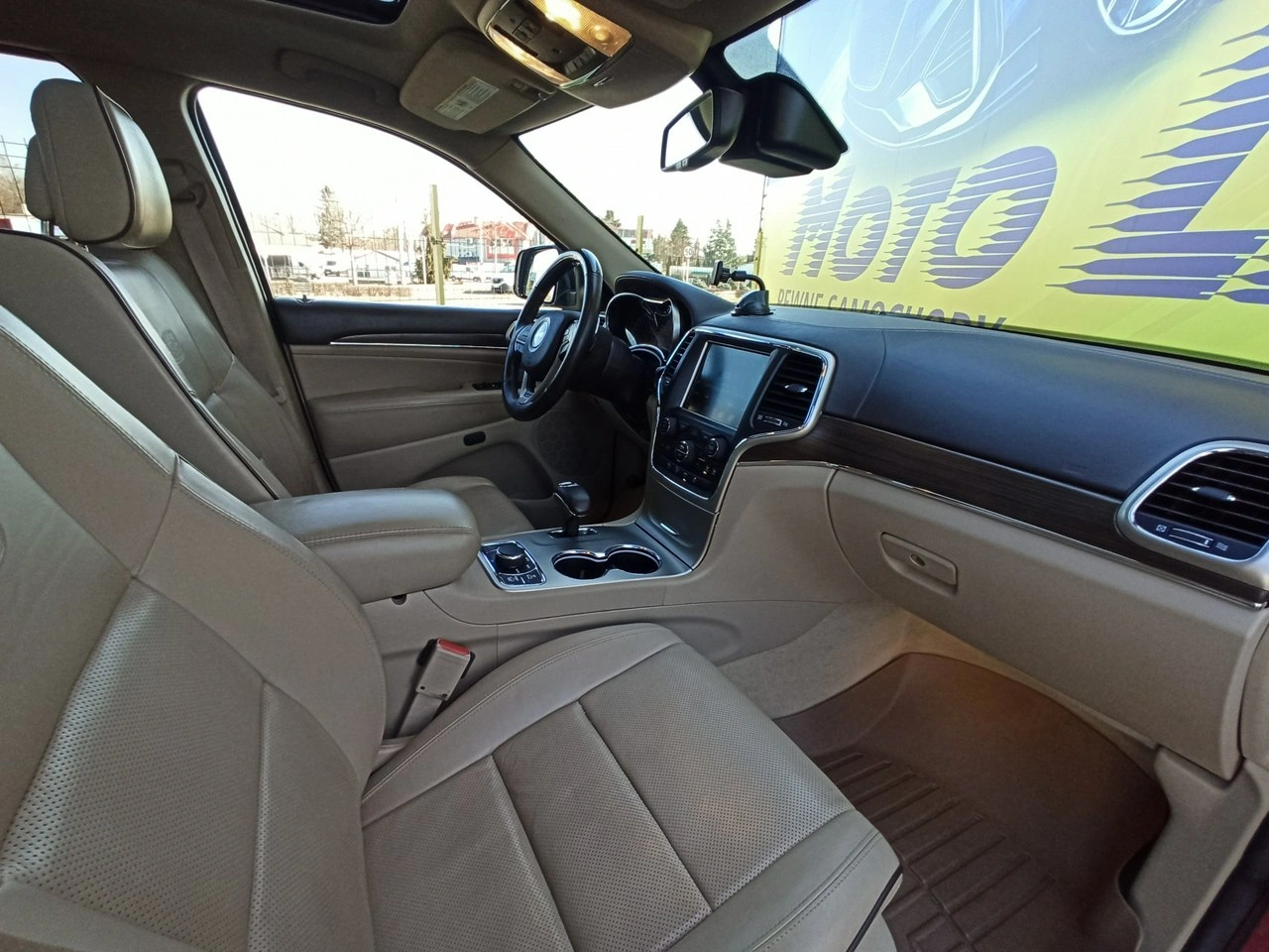Jeep Grand Cherokee - Zdjęcie 13