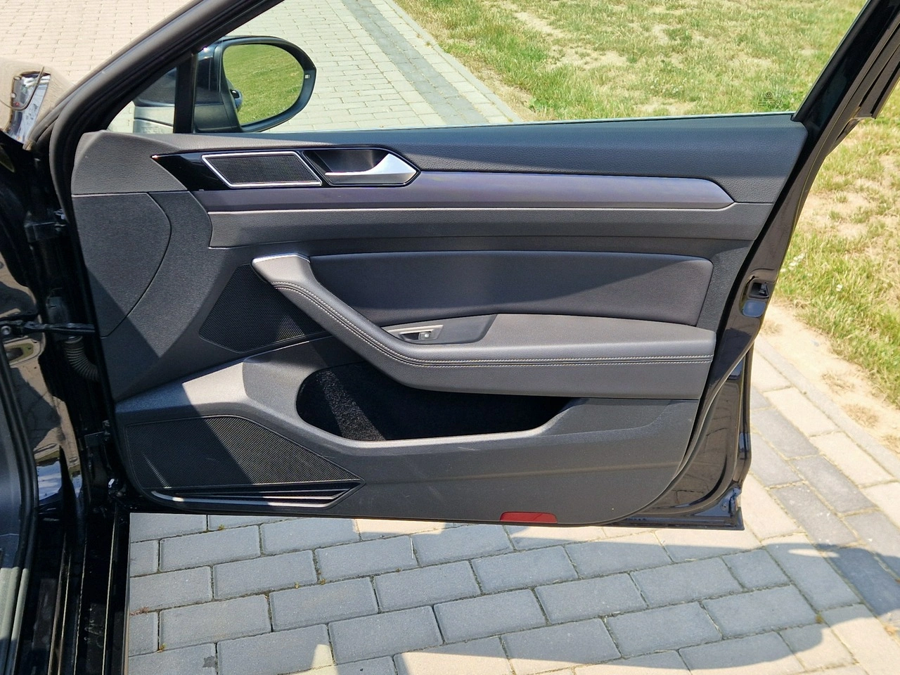 Volkswagen Passat - Zdjęcie 23