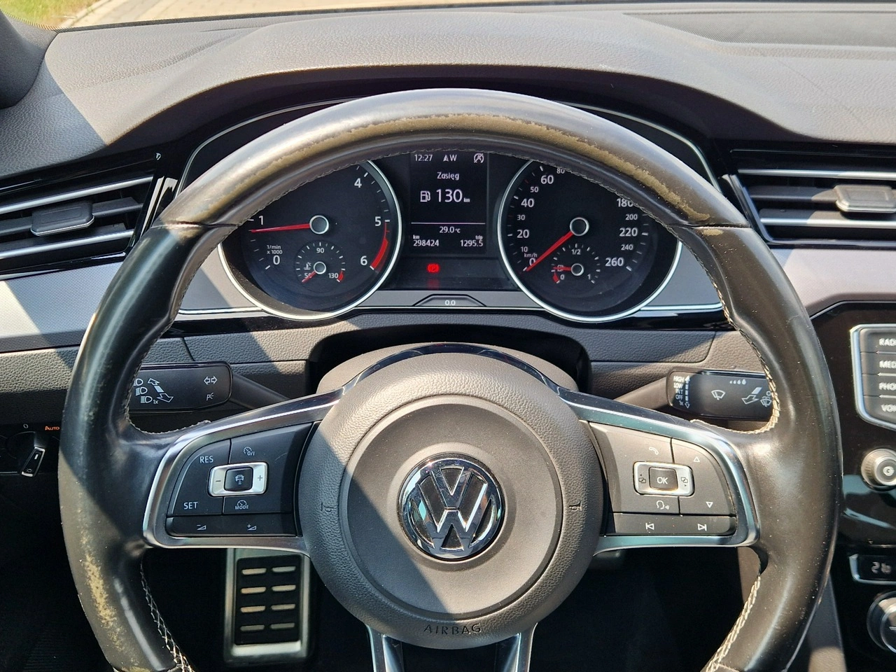 Volkswagen Passat - Zdjęcie 28