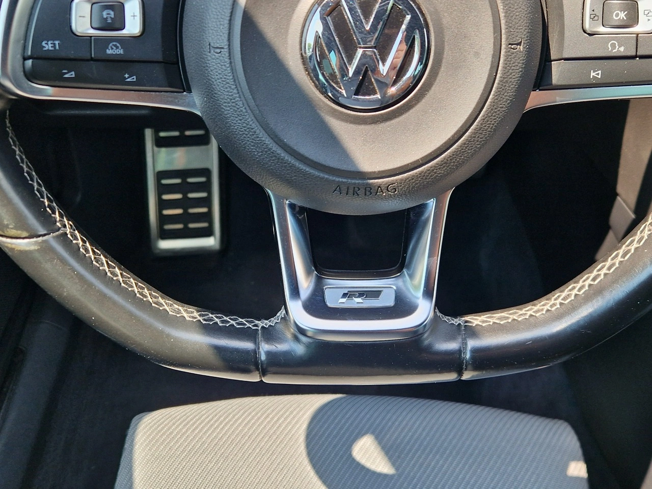 Volkswagen Passat - Zdjęcie 29