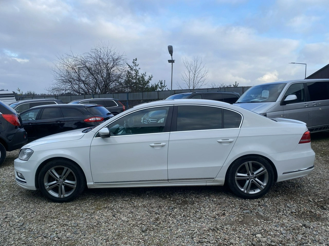 Volkswagen Passat - Zdjęcie 19