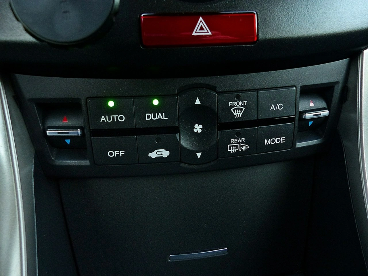 Honda Accord - Zdjęcie 32