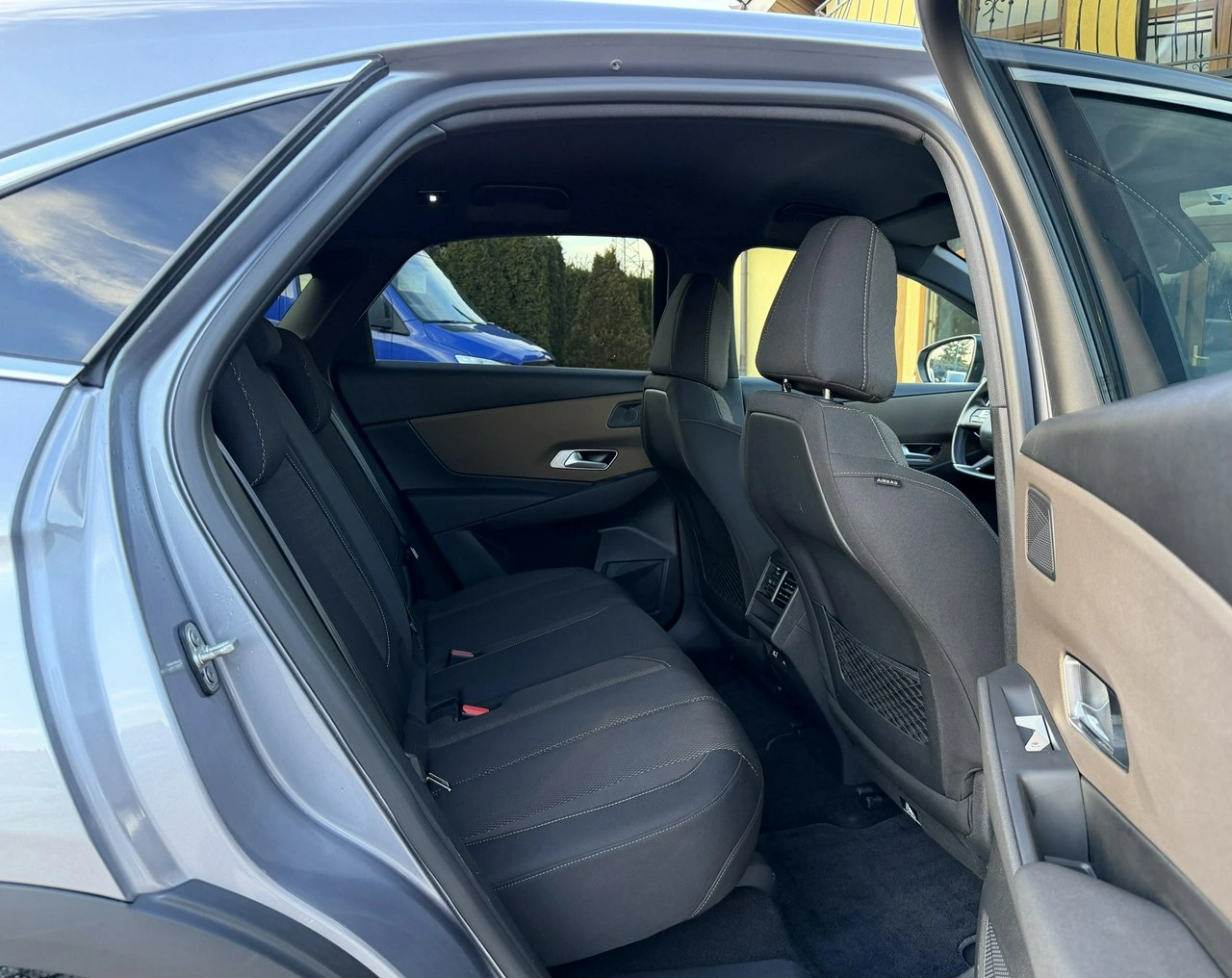 DS Automobiles DS 7 Crossback - Zdjęcie 11