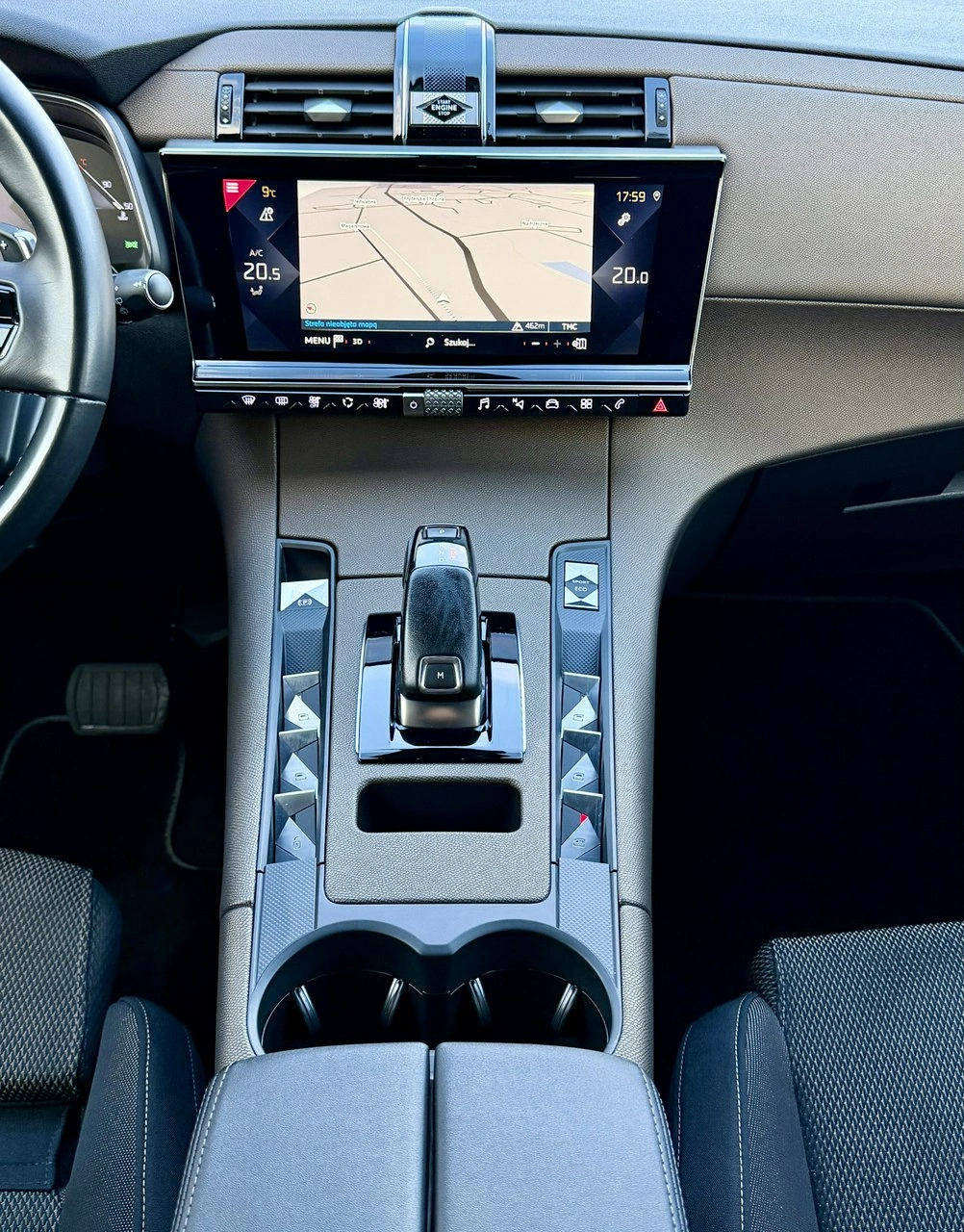 DS Automobiles DS 7 Crossback - Zdjęcie 13
