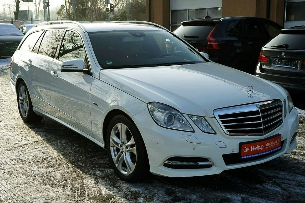 Mercedes E 220 - Zdjęcie 12