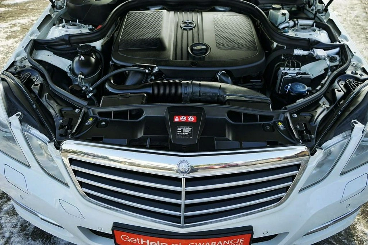 Mercedes E 220 - Zdjęcie 15