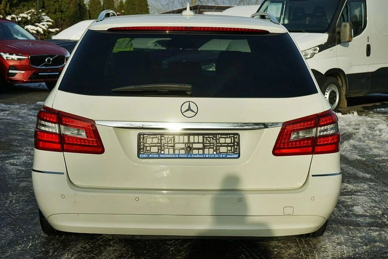 Mercedes E 220 - Zdjęcie 4